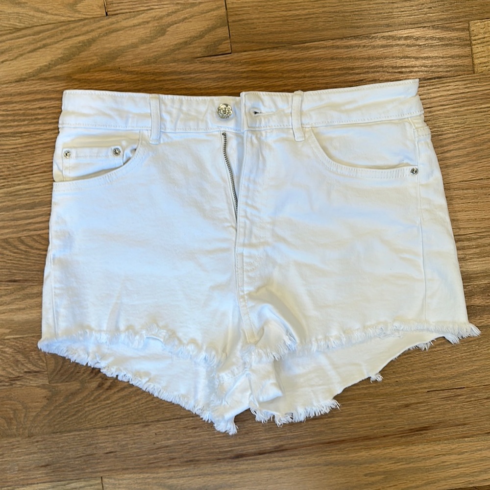 Zara white frayed shorts jean material